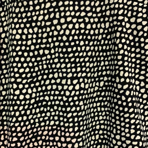 Sexy black and white halter dress - Picture 3 of 4